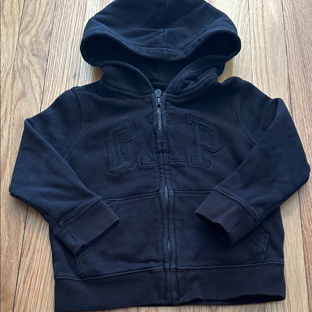 GAP Kids Hooded Zip-Up Sweatshirt in Black